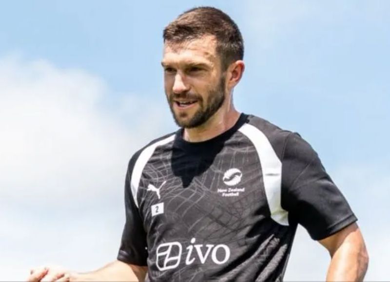 Riestra va por Tim Payne, el neozelandés que se convirtió en fenómeno viral antes del Mundial