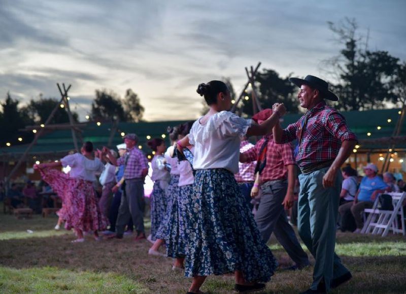 Carhué volvió a vibrar con la Fiesta del Pan