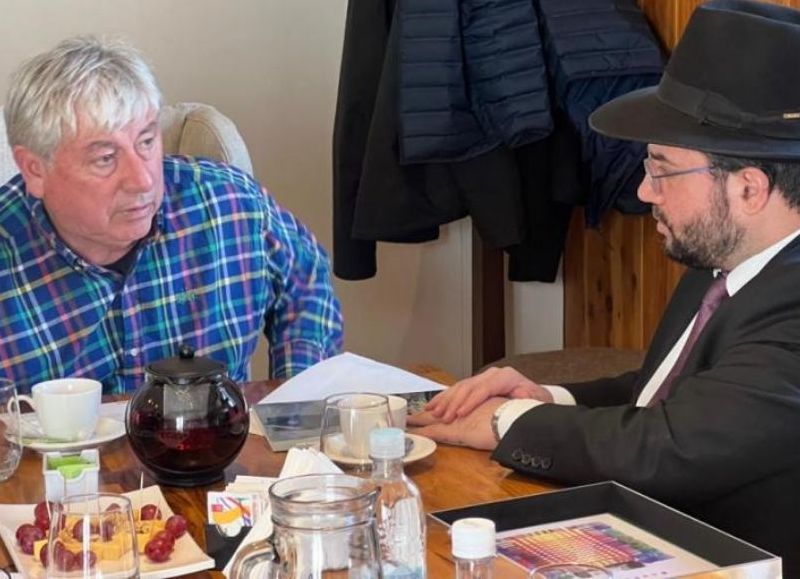 Río Negro en alerta por la reunión de Cortés con autoridades de la AMIA y sus implicancias locales
