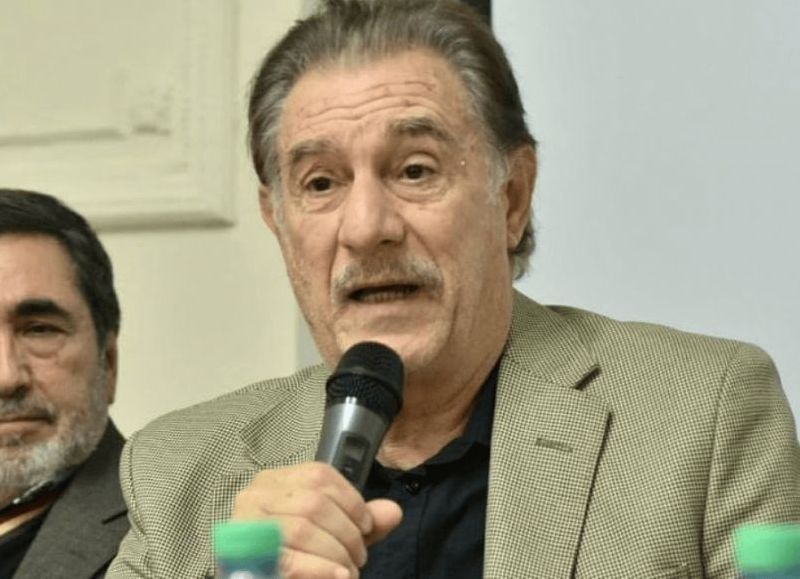 Federico Storani: "A Javier Milei se le complica si le suelta mano a Manuel Adorni"