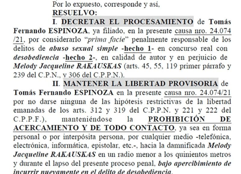 Fernando Espinoza fue denunciado por una secretaria que trabajaba con él en negro.