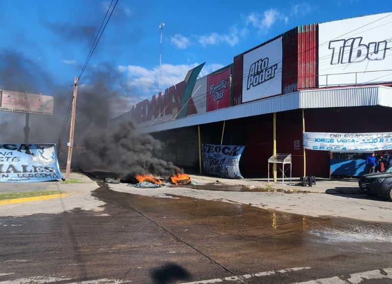 Postal de la protesta llevada adelante.