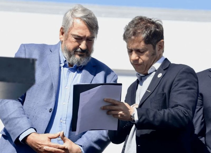 El ministro de Transporte bonaerense, Jorge D'Onofrio, y el gobernador Axel Kicillof.