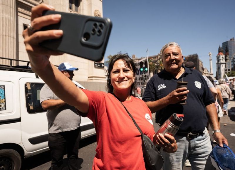 Ledesma cruzó a Milei, cuestionó el Congreso y exigió un paro por tiempo indeterminado