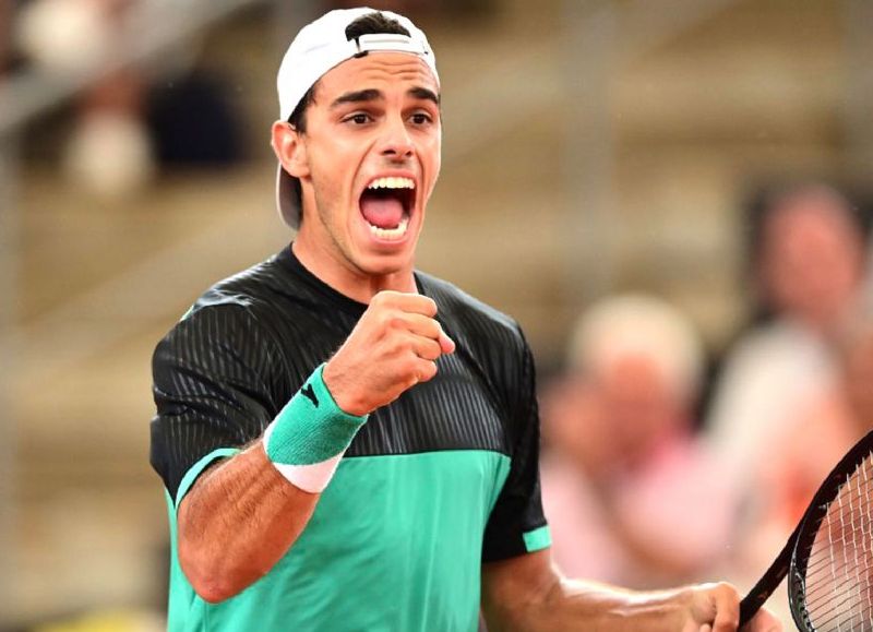 VIDEO | Francisco Cerúndolo luchó hasta el final y arrancó con una sólida victoria en Roland Garros