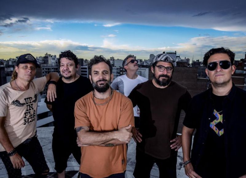 La banda rosarina desembarcará en la ciudad de Buenos Aires para presentar su flamante álbum.

