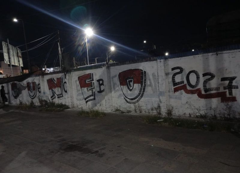VIDEO | Aparecen pintadas en municipios bonaerenses que promueven a Santiago Cúneo como candidato a gobernador