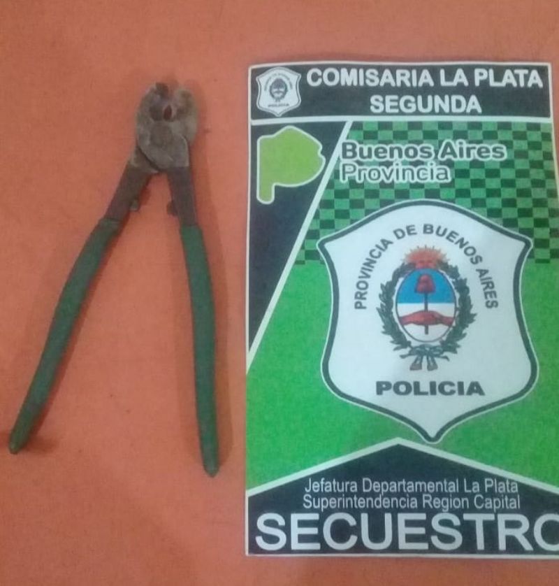 Entre sus pertenencias, tenían una llave corta cadena. (Foto: NOVA)