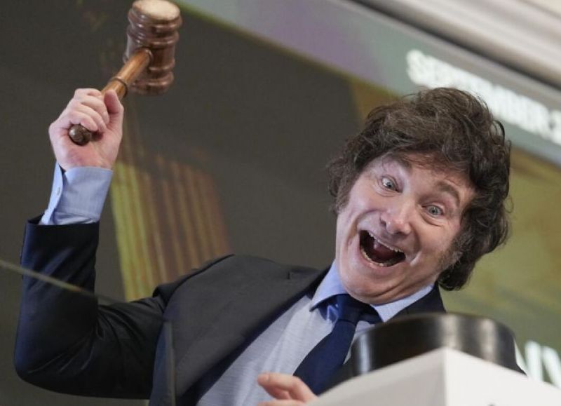 VIDEO | El Gobierno trasladó a los micros el costo de los viajes gratuitos y crece la incertidumbre